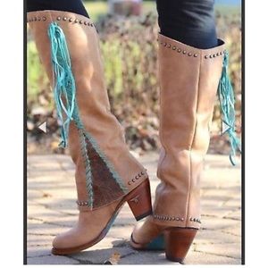 Lane Boots Tan with Turquoise Fringe, Cowboy LN 9